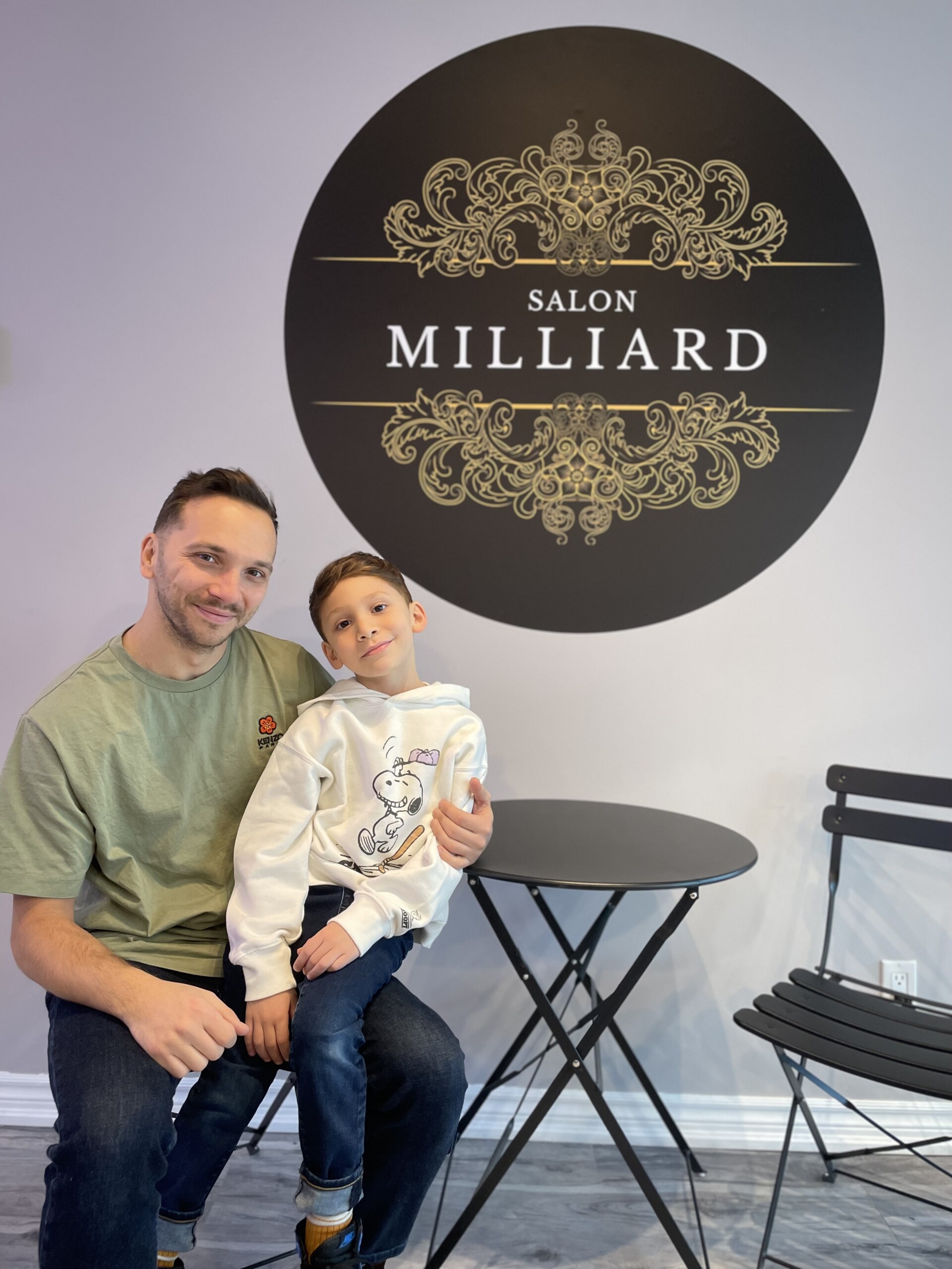 A happy client at Salon Milliard